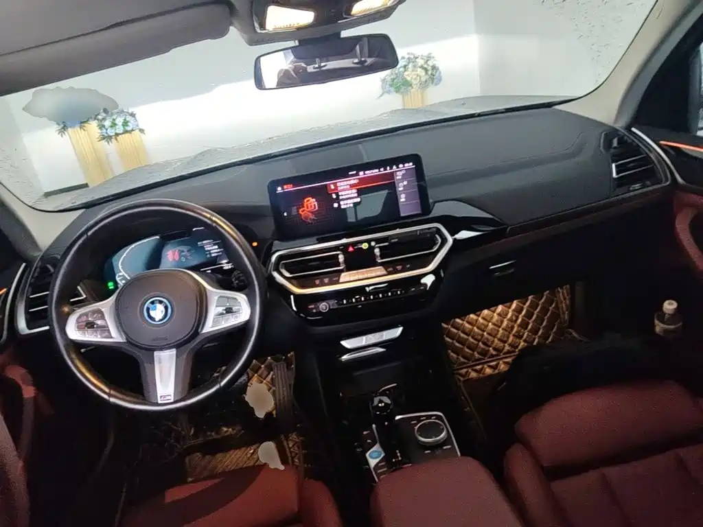 BMW iX3 2022 — фото 10