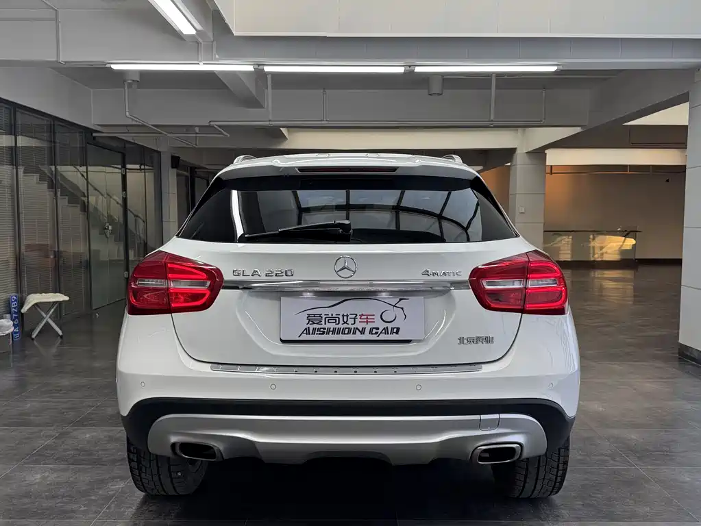 Mercedes-Benz GLA 2016