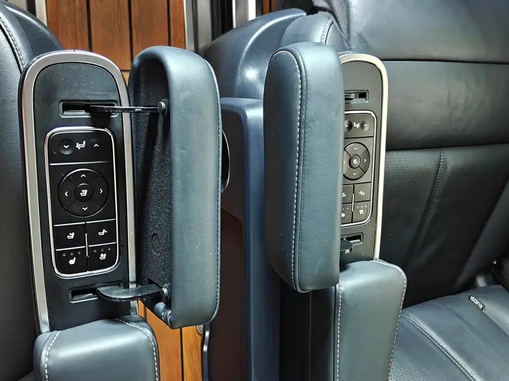 GAC Motor Trumpchi M8 2021 — фото 17
