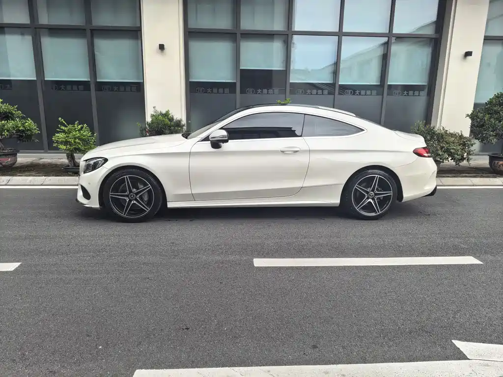 Mercedes-Benz C-Class 2018