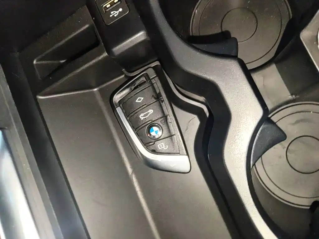 BMW iX3 2022 — фото 9