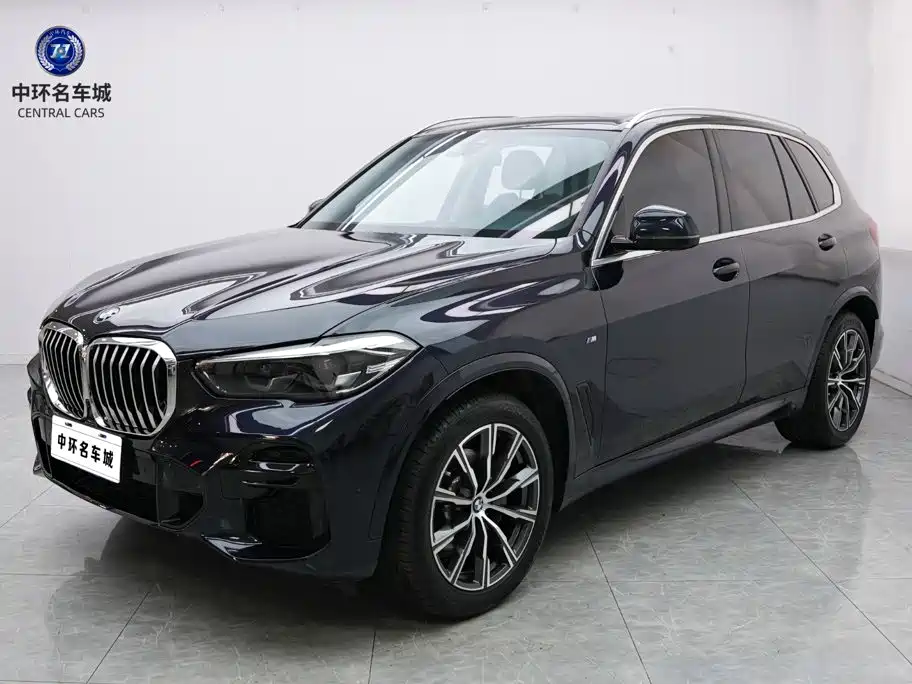BMW X5 2022 — фото 1