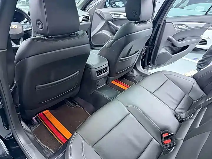 Cadillac CT5 2024 — фото 12