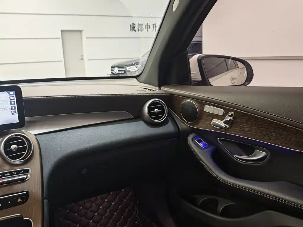 Mercedes-Benz GLC 2023 — фото 12