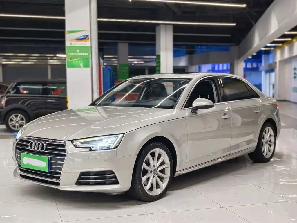 Audi A4L 2017