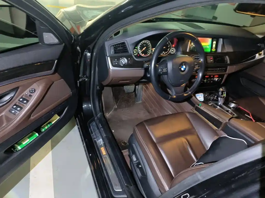BMW 5 Series 2016 — фото 14