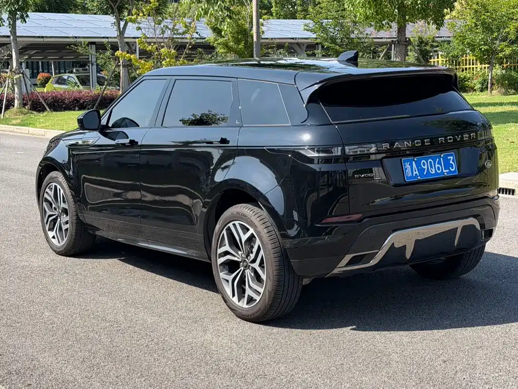 Land Rover Evoque 2023 — фото 9