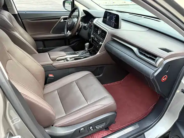 Lexus RX 2020