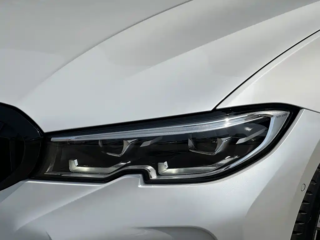 BMW 3 Series 2020