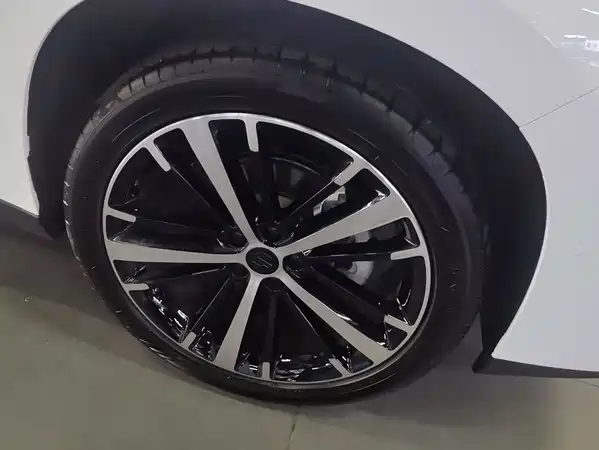 Leapmotor C16 2025