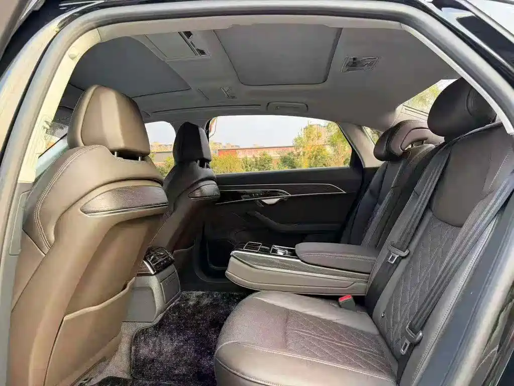 Audi A8 2021