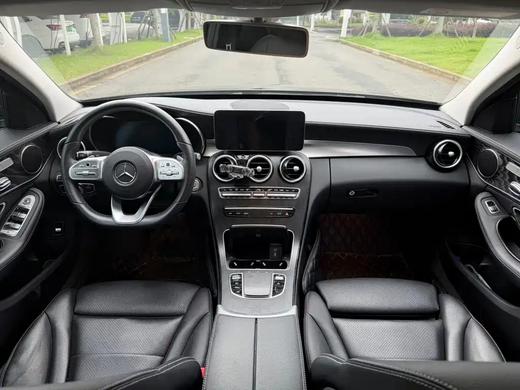 Mercedes-Benz C-Class 2020 — фото 14