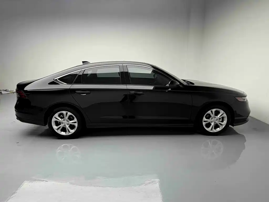 Honda Accord 2024 — фото 16