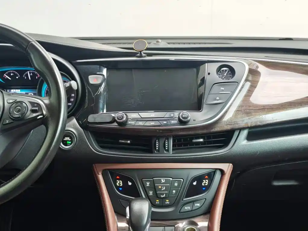 Buick Envision Plus 2016 — фото 15