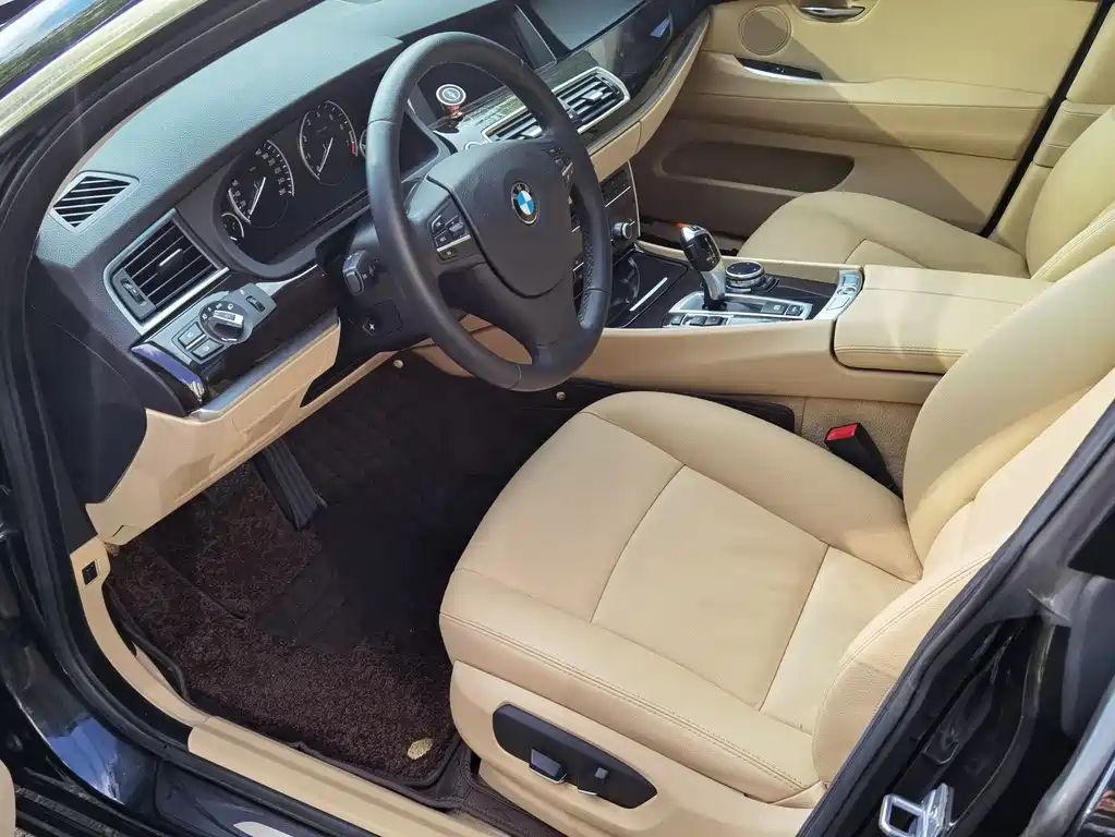 BMW 5 Series GT 2014 — фото 9