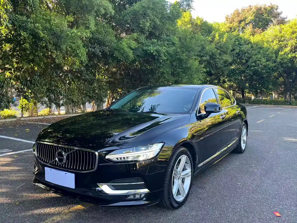 Volvo S90 2019 — фото 1