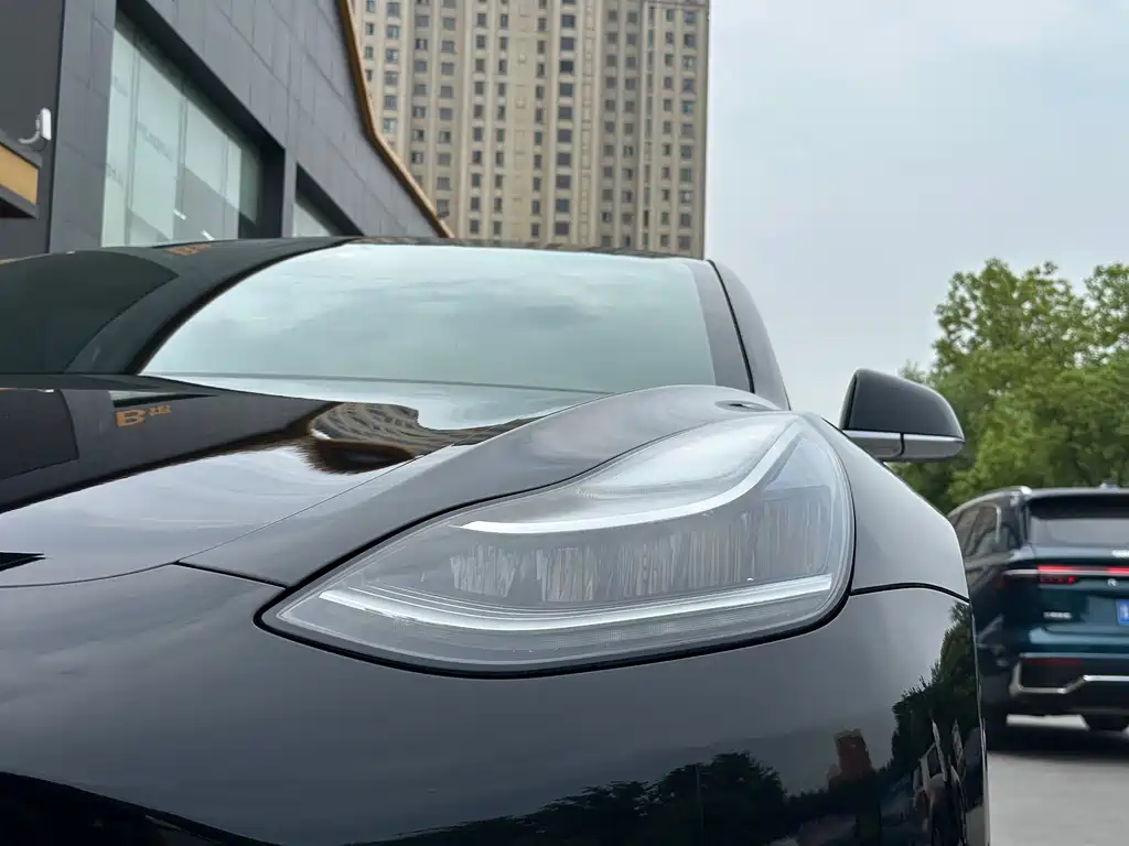 Tesla Model 3 2020 — фото 19