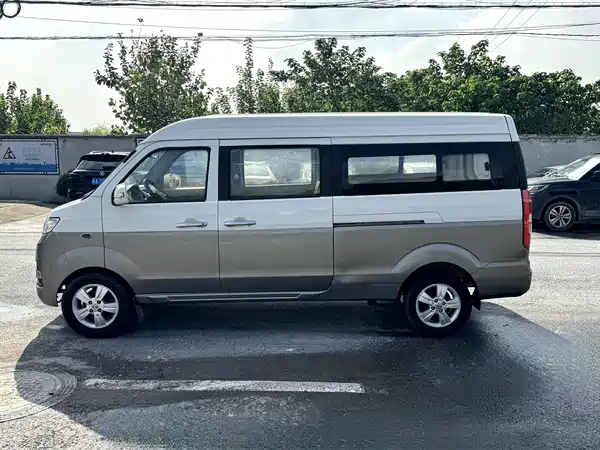 Jinbei New Hiace X30L 2018