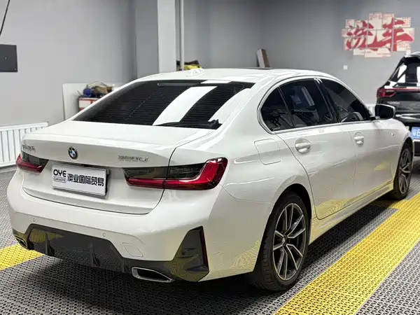 BMW 3 Series 2023