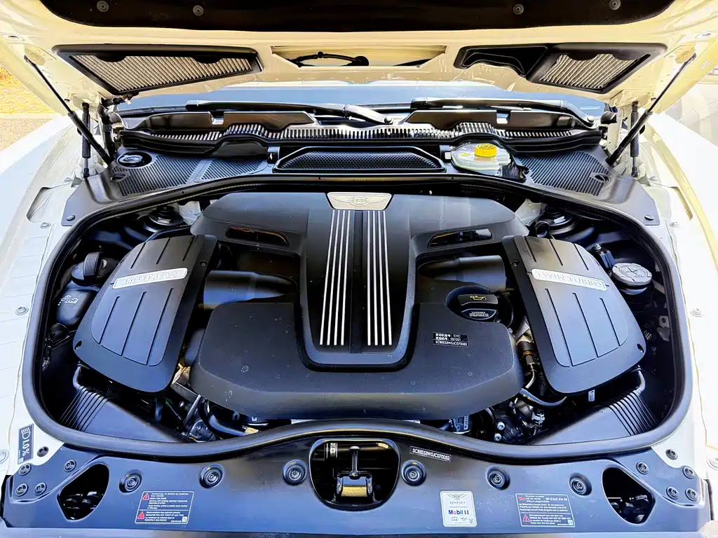Bentley Flying Spur 2020 — фото 25