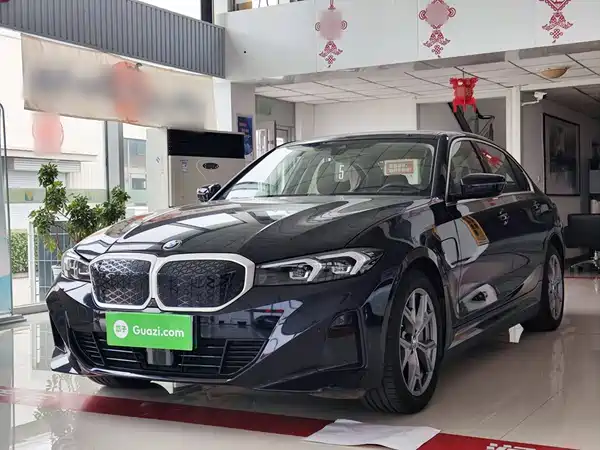 BMW i3 2025