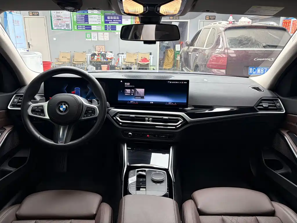 BMW 3 Series 2022 — фото 10