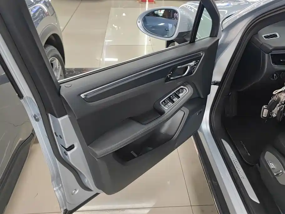 Porsche Macan 2015 — фото 7