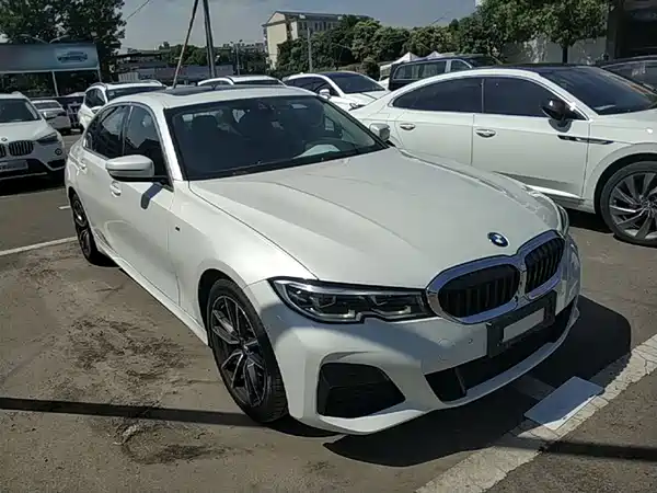 BMW 3 Series 2021