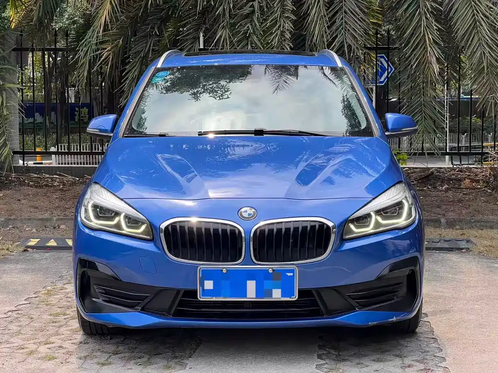 BMW 2 Series Active Tourer 2019 — фото 2