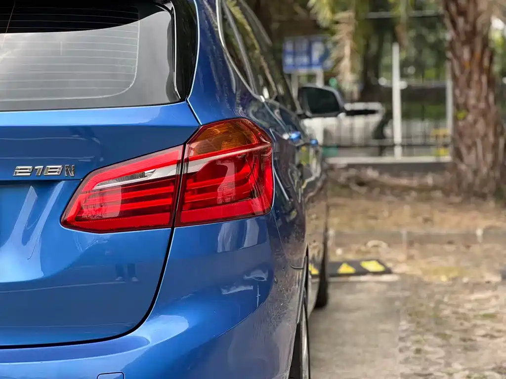 BMW 2 Series Active Tourer 2019 — фото 18