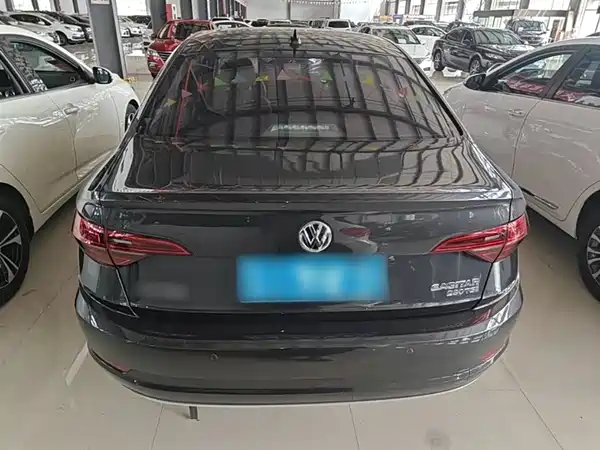 Volkswagen Sagitar 2022