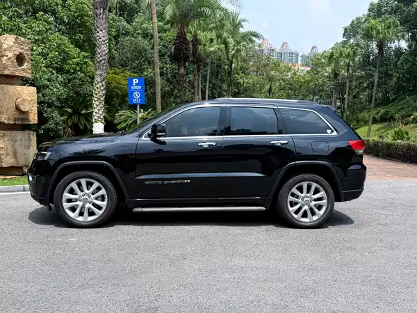Jeep Grand Cherokee 2019