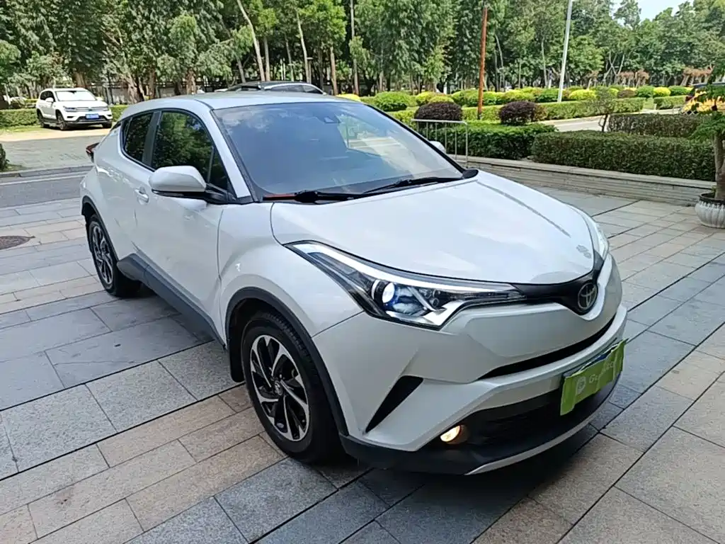 Toyota IZOA 2019 — фото 4