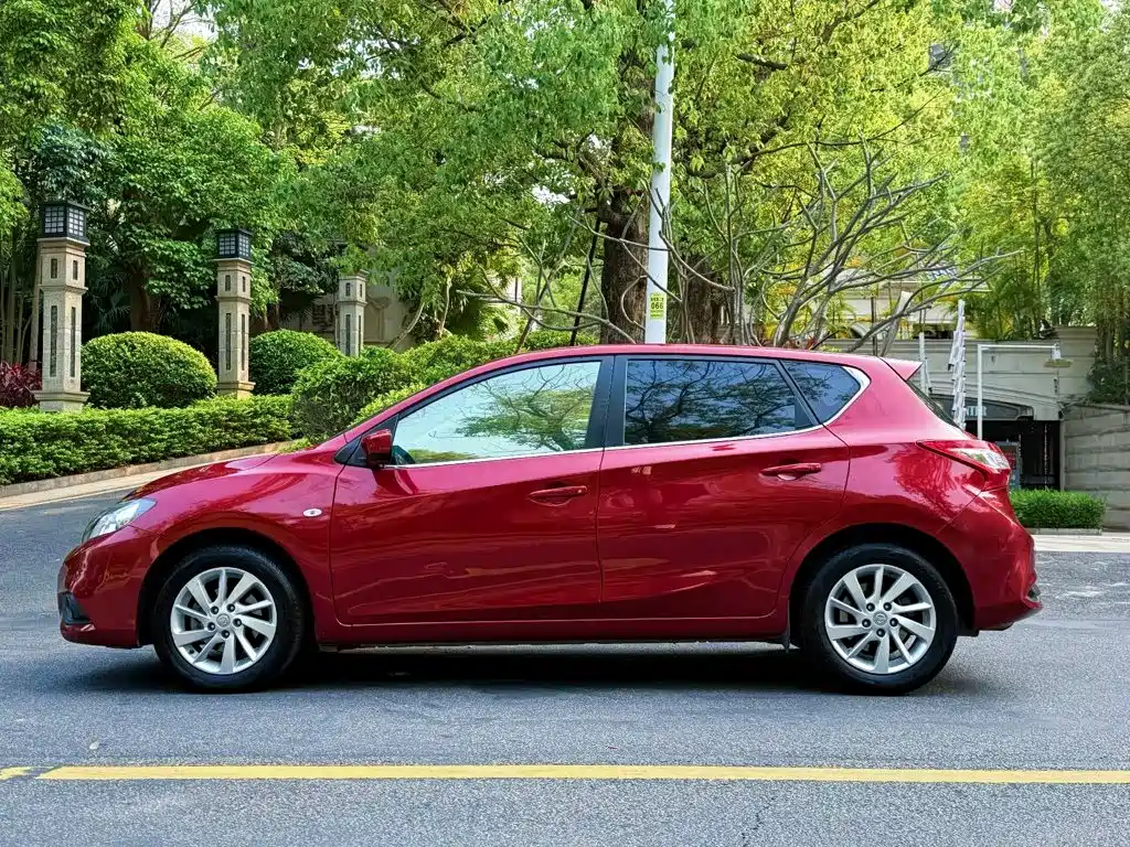 Nissan Tiida 2018 — фото 3