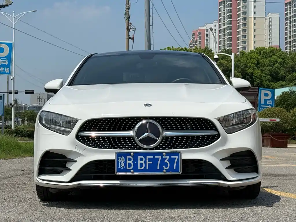 Mercedes-Benz A-Class 2021 — фото 1