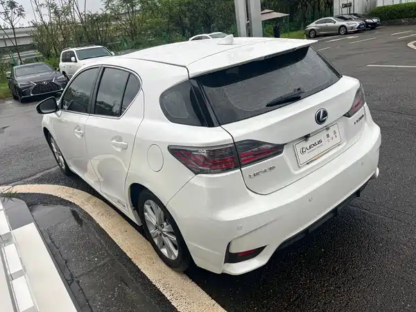 Lexus CT 2014
