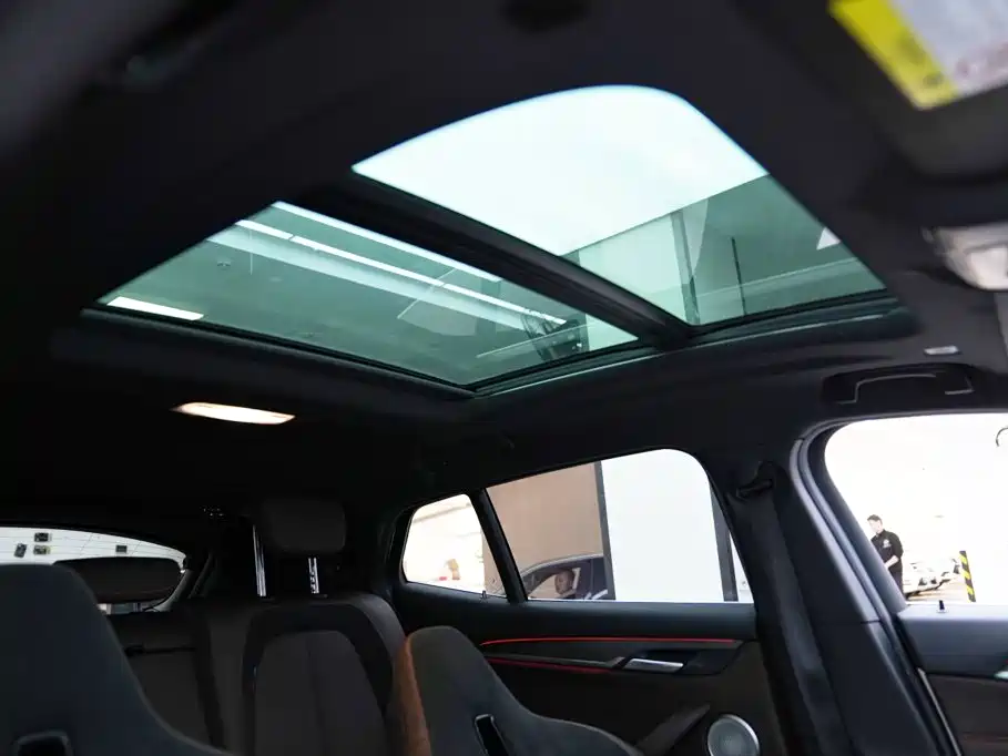 BMW X2 2022 — фото 13
