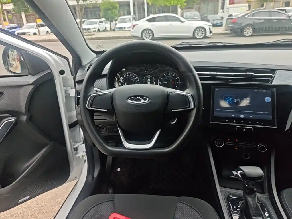 Chery Tiggo 3x 2025 — фото 11