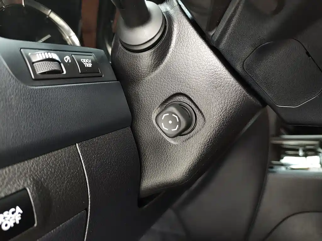 Lexus LX 2017 — фото 15