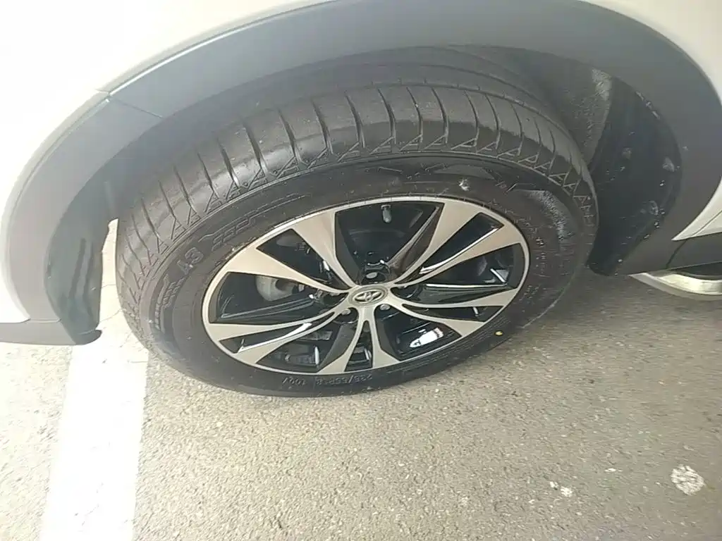 Toyota RAV4 2015 — фото 23