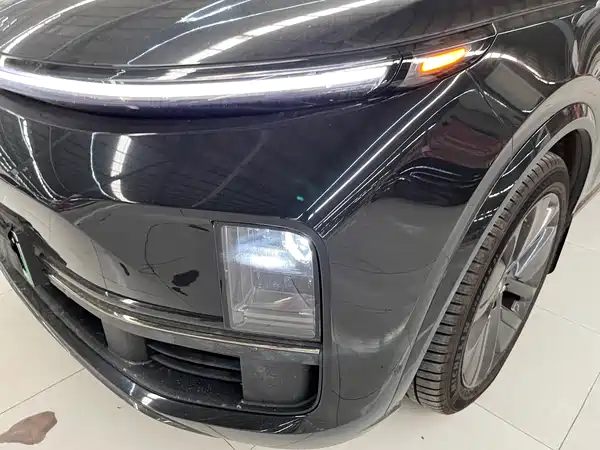 Li Auto L9 2025
