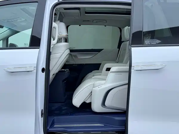 Buick GL8 New Energy 2024