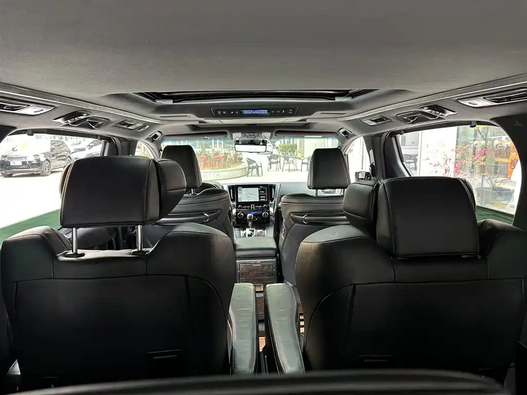 Toyota Vellfire 2021 — фото 12