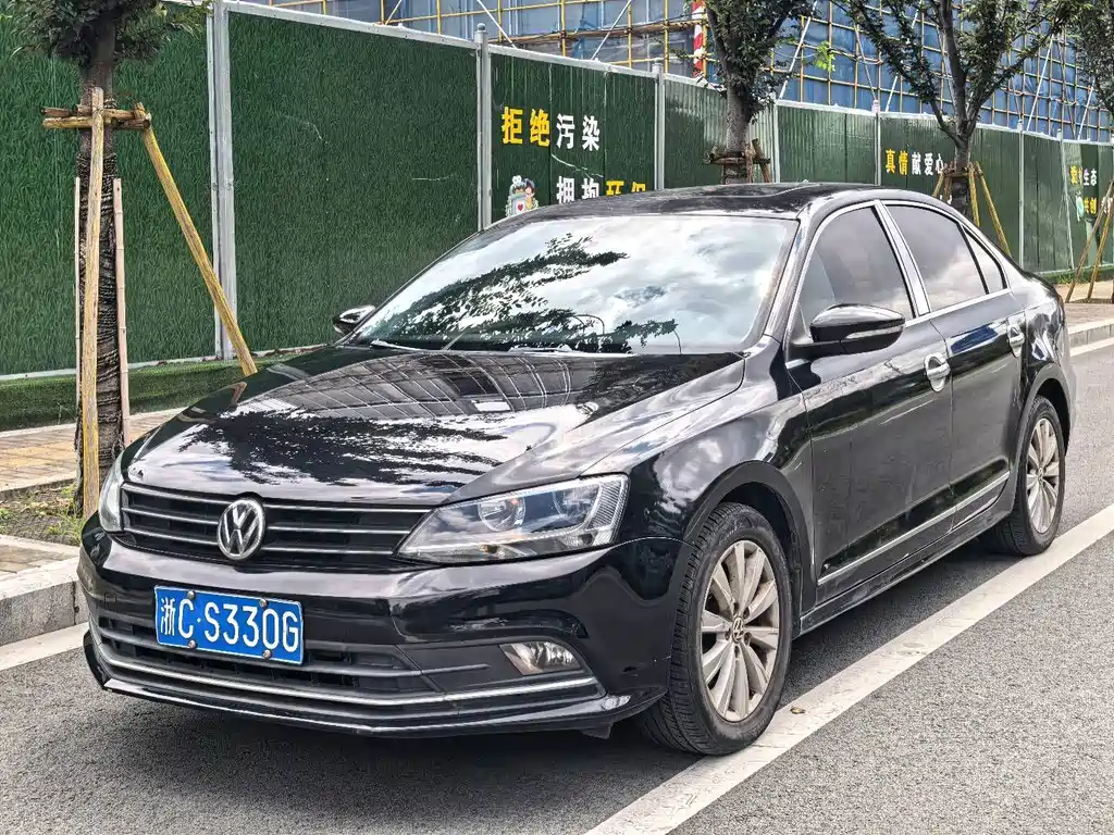 Volkswagen Sagitar 2016