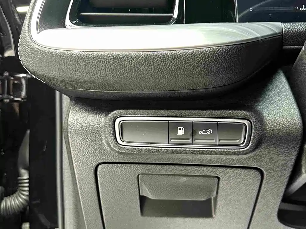 GAC Motor Trumpchi GS8 2023 — фото 18