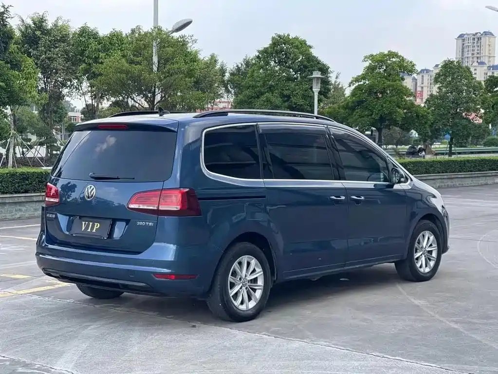 Volkswagen Sharan 2016 — фото 3