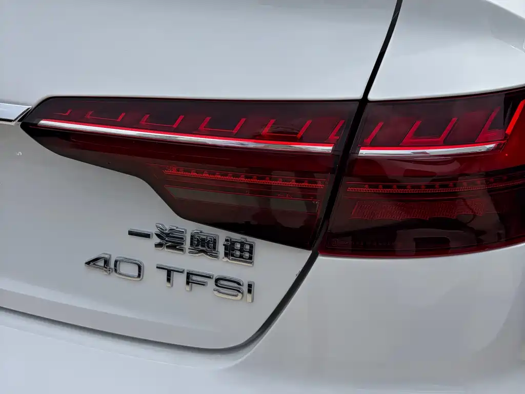 Audi A4L 2020 — фото 18
