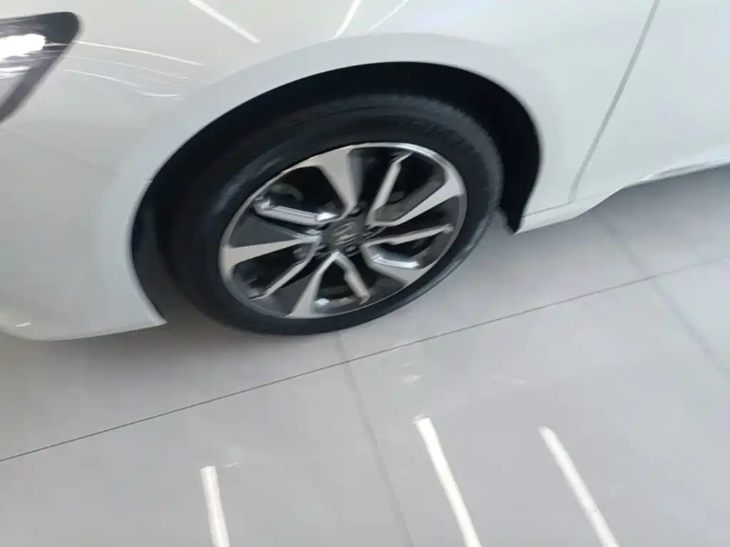 Honda Inspire 2021 — фото 23