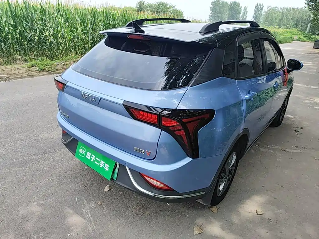 Neta V 2022