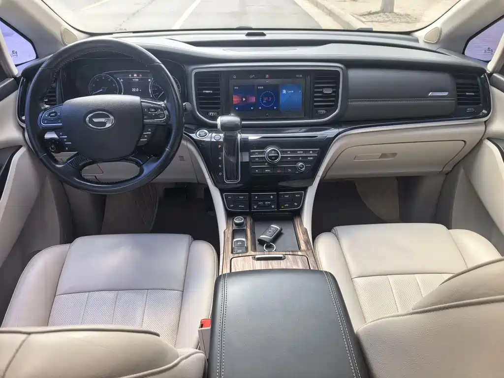 GAC Motor Trumpchi M8 2018 — фото 7